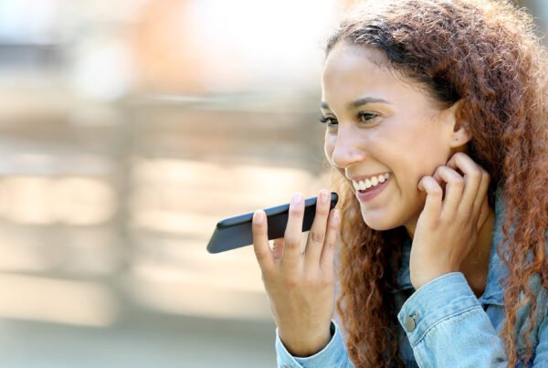 The Power of Optimizing Voice Search for SEO & FAQs